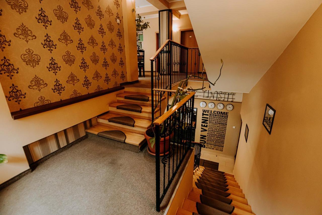 Guest House Lacul Linistit Moneasa Exterior foto